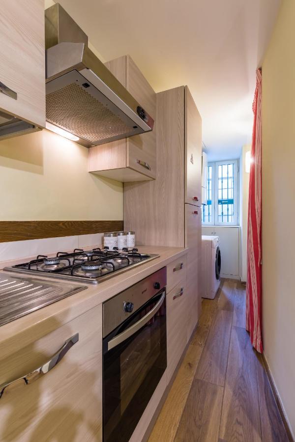Appartement In The Heart Of Nightlife By Wonderful Italy